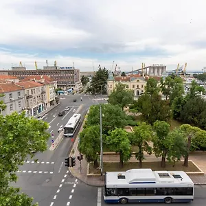 https://seamans-house.primorskohotels.com