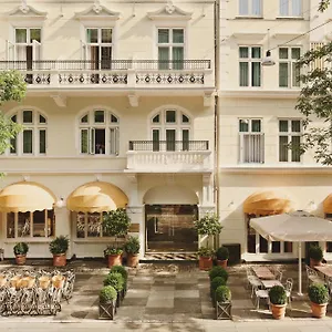 hotellátogatás